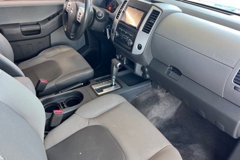 Used 2015 Nissan Xterra S image 13