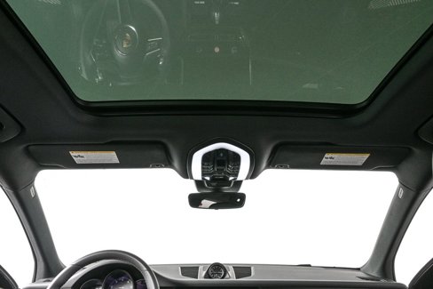 Used 2025 Porsche Macan image 21