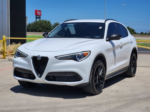 Used 2020 Alfa Romeo Stelvio w/ Nero Edizione image 3