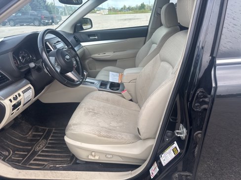 Used 2010 Subaru Outback 2.5i Premium w/ Popular Equipment Group 1B image 45