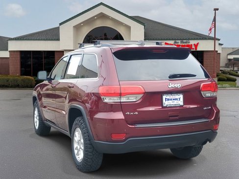 Used 2018 Jeep Grand Cherokee Laredo image 3