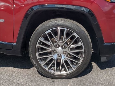 Certified 2022 Jeep Compass Limited w/ Elite Group image 10