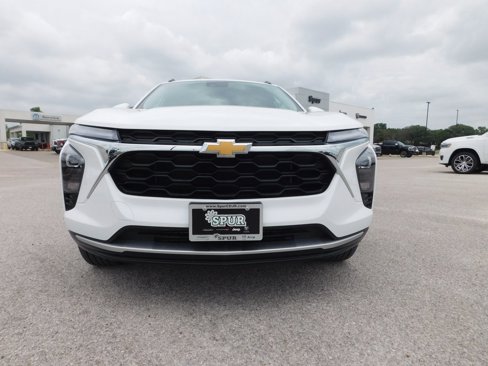 Certified 2025 Chevrolet Trax LT w/ Driver Confidence Package image 17