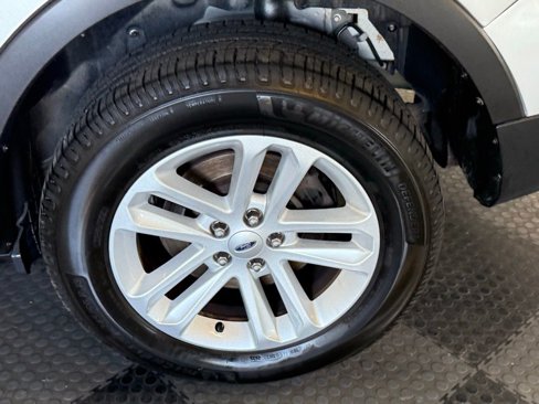 Used 2015 Ford Explorer 4WD image 12
