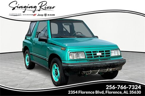 Used 1994 Geo Tracker 2WD 2-Door image 1