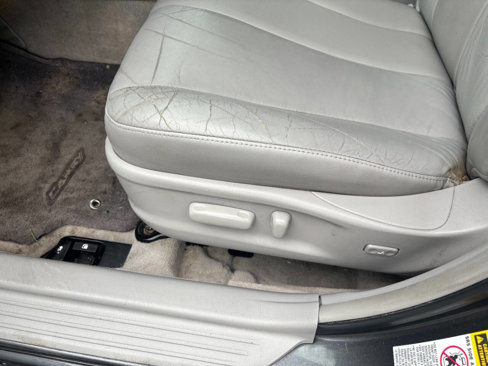Used 2011 Toyota Camry XLE image 13