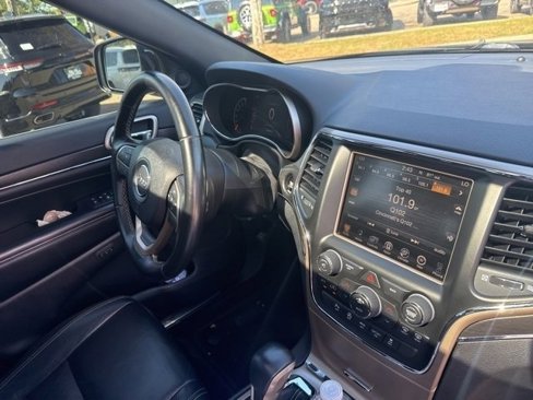 Used 2016 Jeep Grand Cherokee Limited image 17