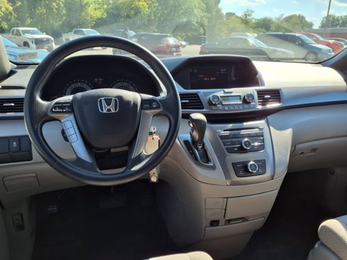 Used 2016 Honda Odyssey LX image 10
