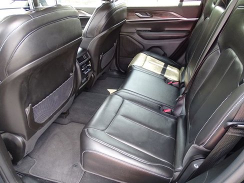 Used 2023 Jeep Grand Cherokee Limited w/ Trailer Tow Prep Group (B) image 12