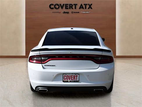 Used 2019 Dodge Charger SXT image 4