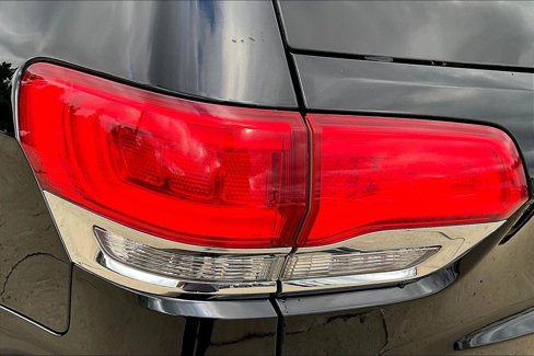 Used 2019 Jeep Grand Cherokee Overland image 32