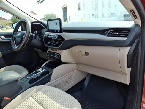 Used 2020 Ford Escape SE image 11