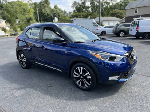 Used 2019 Nissan Kicks SR image 3