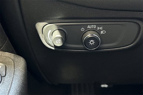 Used 2023 Chevrolet Equinox LT image 37