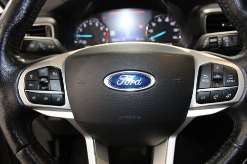 Used 2022 Ford Explorer XLT w/ Equipment Group 202A image 30