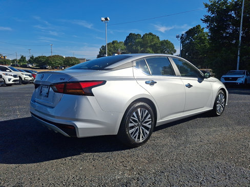 Used 2024 Nissan Altima 2.5 SV image 6