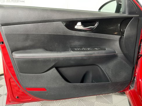 Used 2022 Kia Forte GT image 9