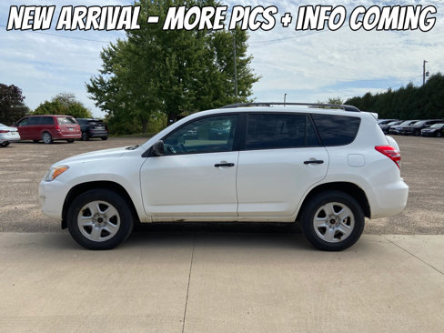 Used 2011 Toyota RAV4 4WD image 2