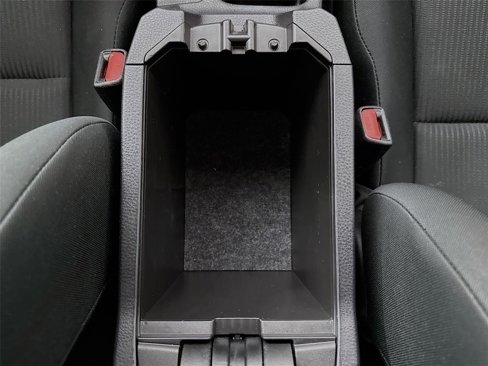 Used 2018 Toyota RAV4 LE image 35
