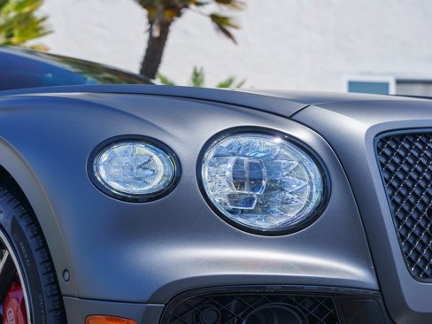 Used 2024 Bentley Flying Spur V8 image 28