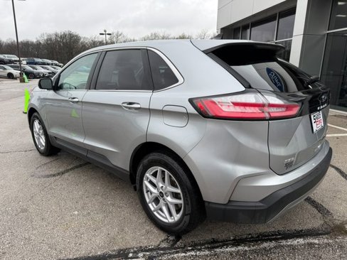 Used 2023 Ford Edge SEL image 5