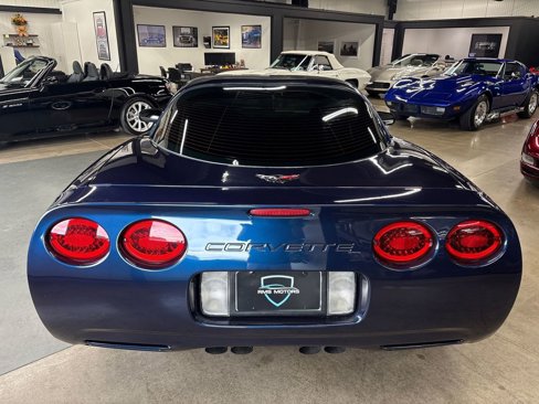Used 2000 Chevrolet Corvette Coupe w/ Roof Pkg image 9