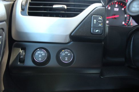 Used 2016 GMC Yukon XL SLT image 10