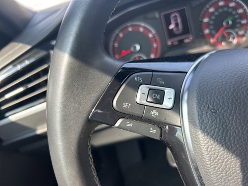 Used 2020 Volkswagen Jetta R-Line w/ R-Line Cold Weather Package image 25