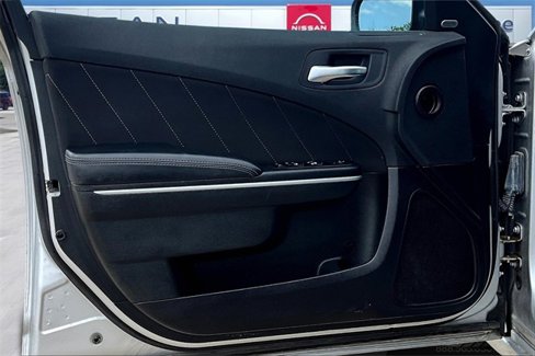 Used 2023 Dodge Charger SXT image 17