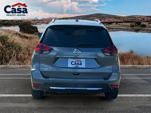 Used 2018 Nissan Rogue SV w/ Premium Package image 3