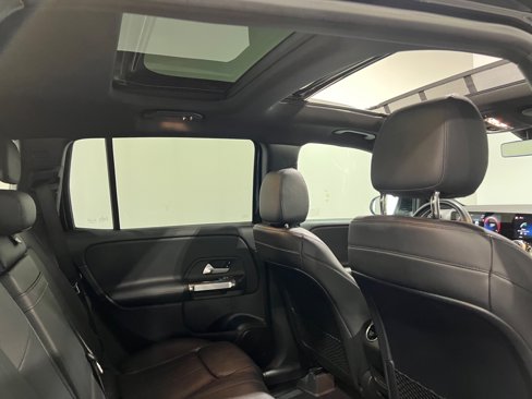 Used 2020 Mercedes-Benz GLB 250 4MATIC image 55