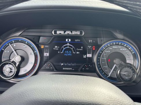 Certified 2022 RAM 2500 Limited image 19