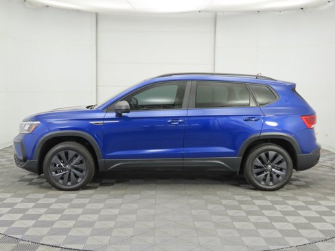Certified 2024 Volkswagen Taos S image 9