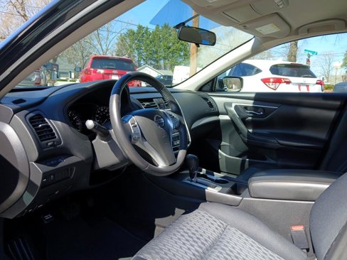 Used 2016 Nissan Altima 2.5 SV image 18