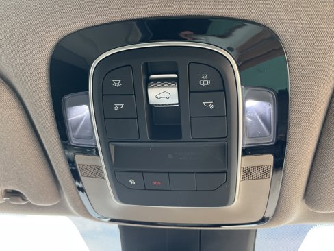 Used 2021 Hyundai Santa Fe Limited image 25
