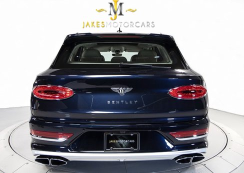 Used 2023 Bentley Bentayga Extended Wheelbase image 8