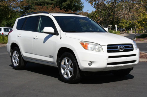 Used 2008 Toyota RAV4 Limited image 2