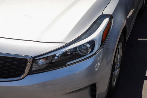 Used 2017 Kia Forte LX image 4