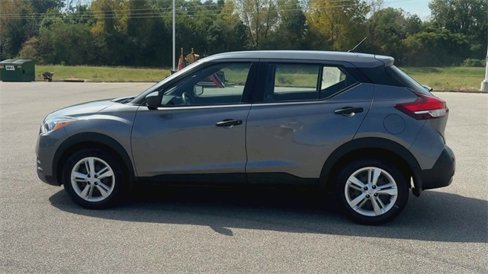 Used 2020 Nissan Kicks S image 5