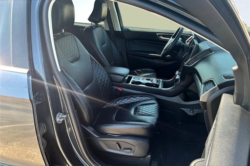Used 2024 Ford Edge Titanium image 7