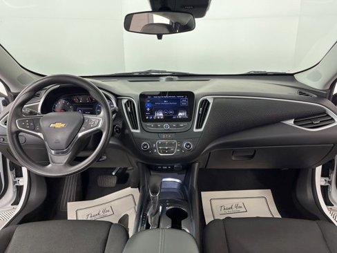 Used 2023 Chevrolet Malibu LT image 40