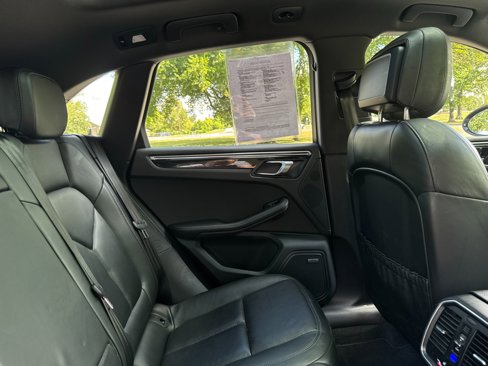 Used 2018 Porsche Macan S image 41