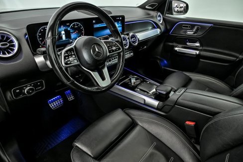 Used 2021 Mercedes-Benz GLB 250 4MATIC image 10