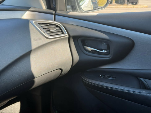 Used 2023 Nissan Murano SV image 27