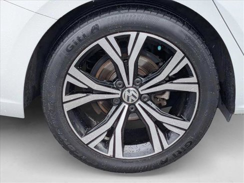 Used 2022 Volkswagen Passat 2.0T SE image 23