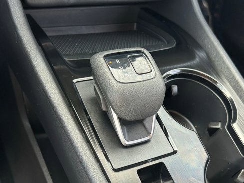 Used 2023 Nissan Rogue SV image 15