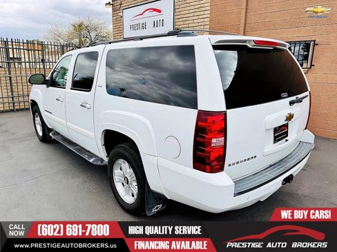 Used 2007 Chevrolet Suburban LT w/ LT Preferred Equipment Group image 8