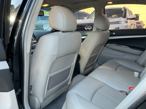 Used 2009 INFINITI G37 x w/ Premium Pkg image 29