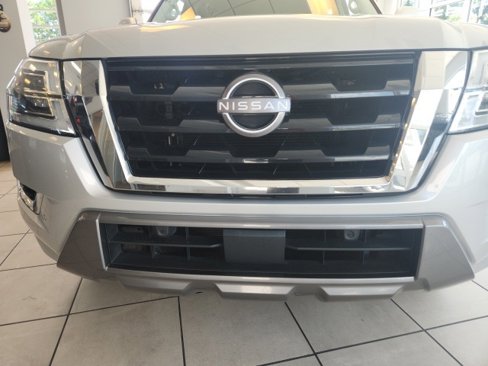 Used 2021 Nissan Armada SV image 4