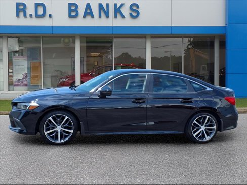 Used 2022 Honda Civic Touring image 2
